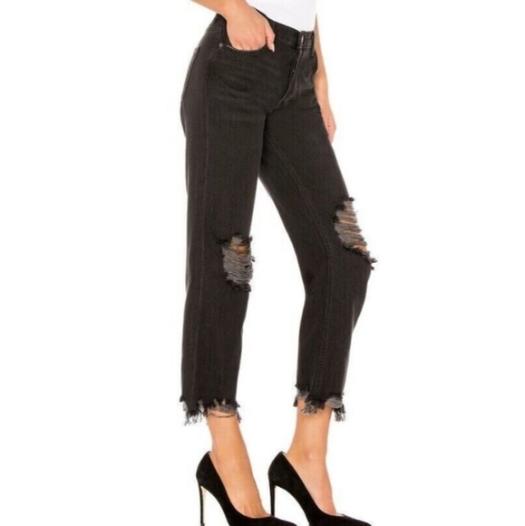 NEW Free People Maggie Mid Rise Black Distressed Straight Leg Crop Jeans Size 28 - Picture 3 of 6